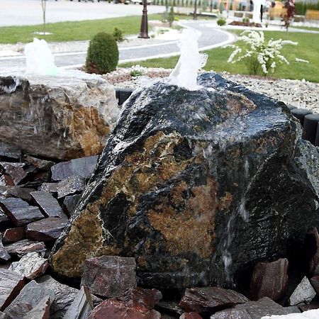 Zajazd Cobra Ostrów Mazowiecka Εξωτερικό φωτογραφία